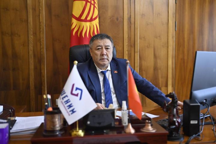 Мультфильм комикстері секс Оның ұйықтап жатқанын бақылаңыз секс